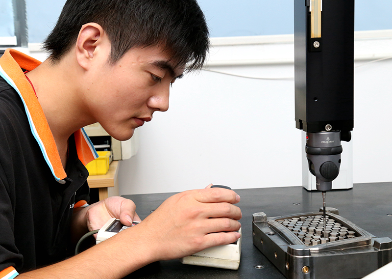 Steps and precautions for injection mold trial